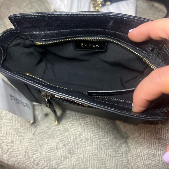 XSOLDX Furla Black Leather Mini Crossbody Bag W/ dust bag - Picture 9 of 11